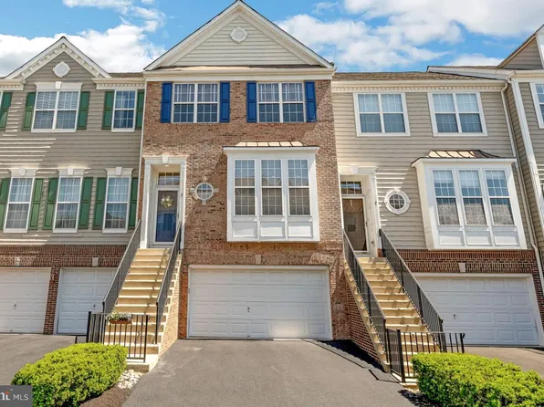 5 Cornerstone Ct, Doylestown, PA 18901