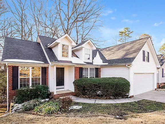 3rd image of 11024 Ballards Pond Ln