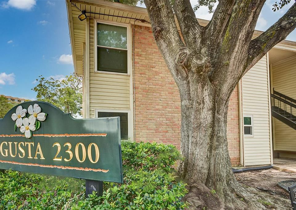 1st image of 2300 Augusta Dr APT 1