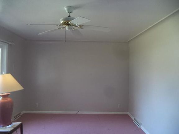 3rd image of 3775 Edinburgh Dr