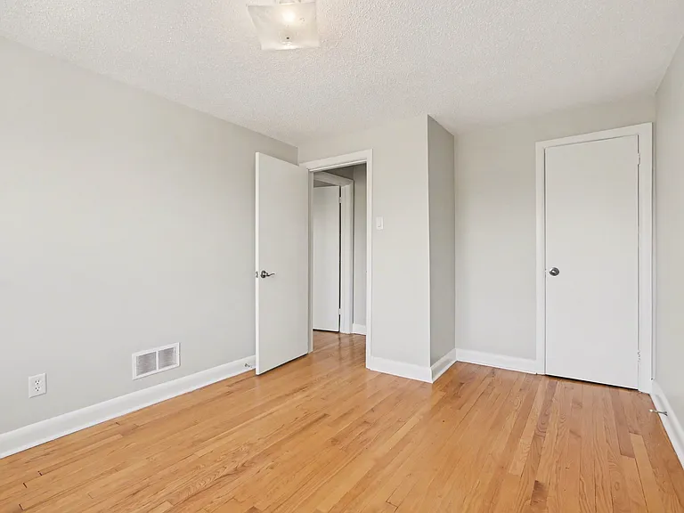 1071 Aldea Ave — Photo 9