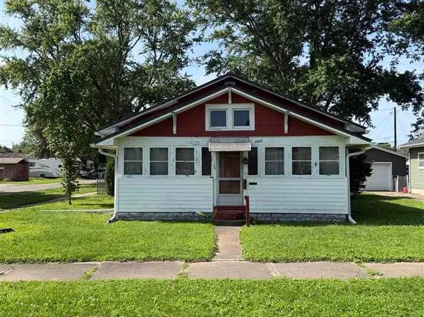 1002 Miller St, Clinton, IN 47842
