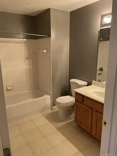 3041 Westminster Dr #207 — Photo 15