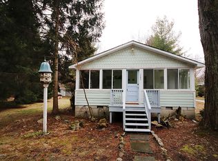 14681 Bell Ave, Three Oaks, MI 49128