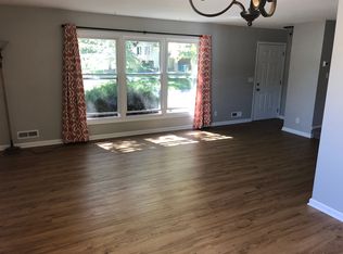 1338 Poppyseed Dr, New Brighton, MN 55112