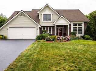 14 Holly Cir, Spencerport, NY 14559