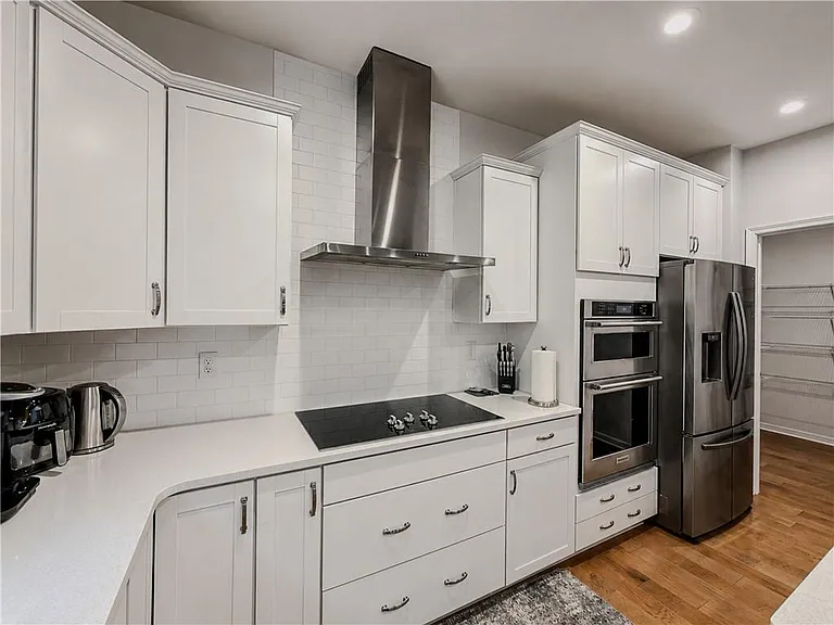 45 Woodford Dr — Photo 11
