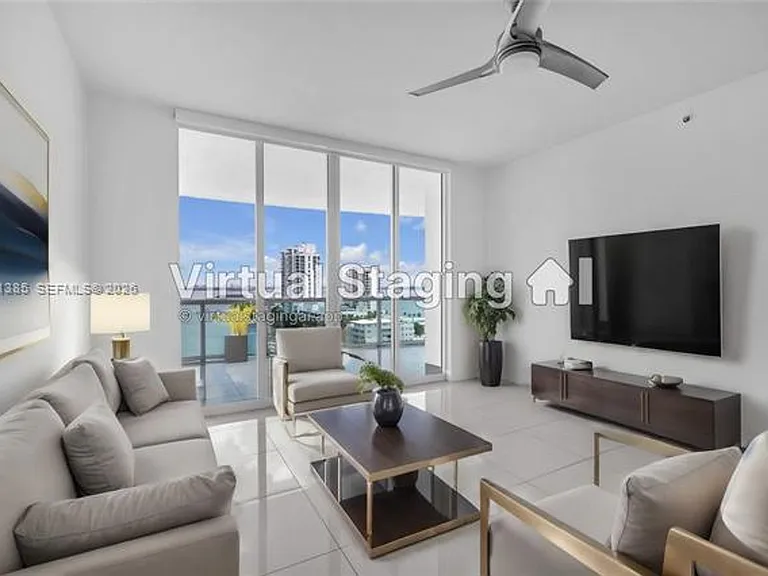 7900 Harbor Island Dr #1101 — Photo 6