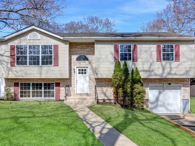43 Seymour Lane, Medford, NY, 11763