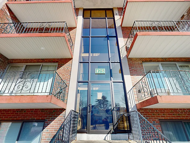 175 W Wyoming Ave #46 — Photo 16
