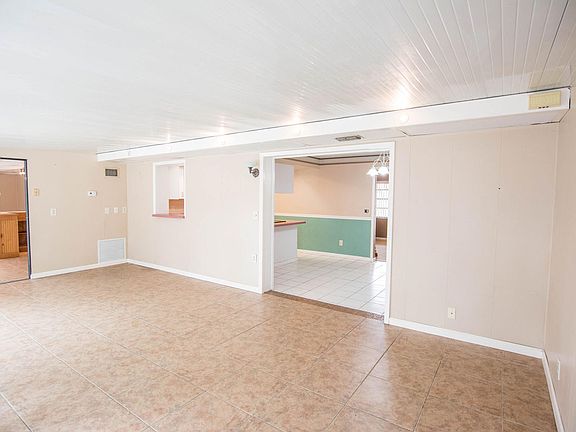 4th image of 504 Legume Dr