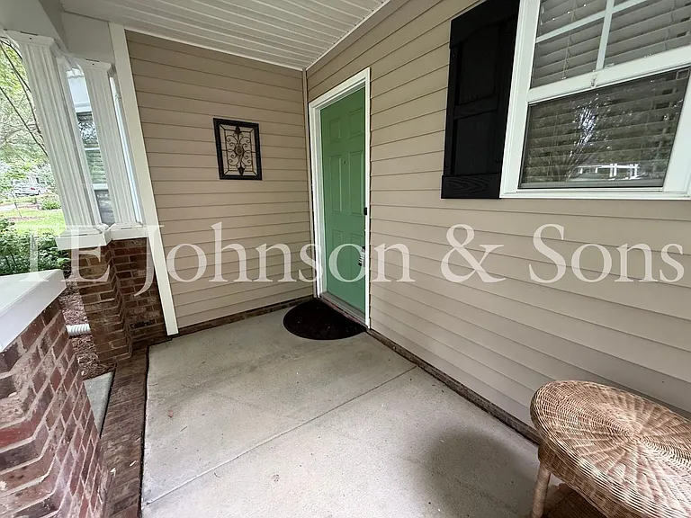 108 Greenway St — Photo 4