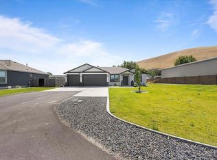 3763 Curtis Dr, West Richland, WA 99353