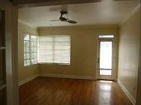 5th image of 934 16th St APT 3