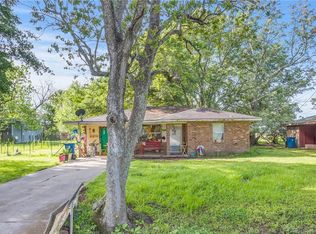 915 McKinley St, Jennings, LA 70546