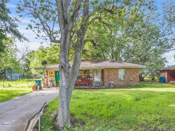 915 McKinley St, Jennings, LA 70546