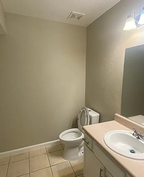 2644 Dorian Dr #D — Photo 10