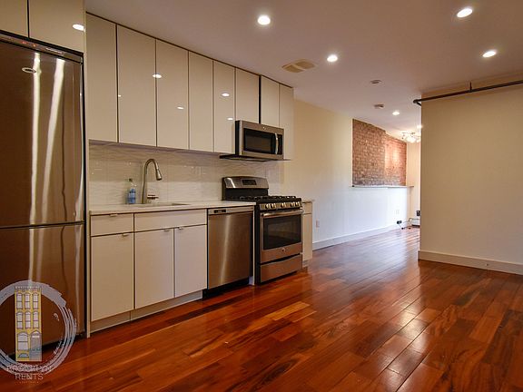 2nd image of 187 Lefferts Pl #5FF