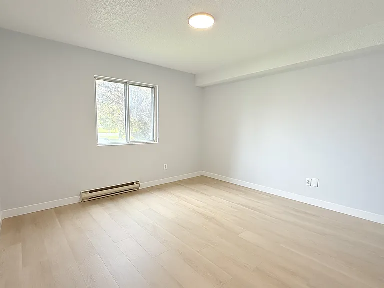 2950 Elsmere Ave #103 — Photo 5
