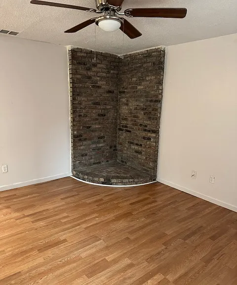 2117 Manzanita Way #B — Photo 8