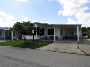 220 York Cottage Dr, Haines City, FL 33844