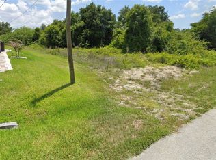 2915 44th St SW, Lehigh Acres, FL 33976