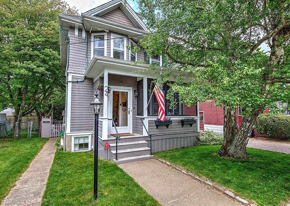 1st image of 24 Hussey St
