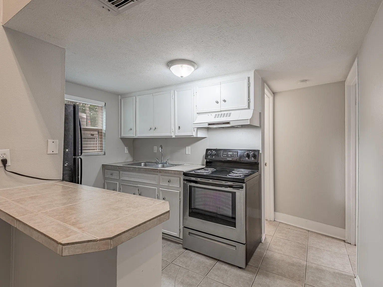 26620 Primrose Court - 1 — Photo 4
