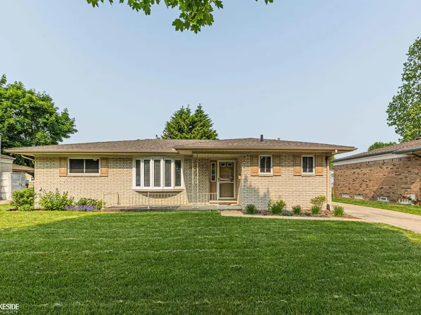 40803 Rinaldi Dr, Sterling Heights, MI 48313