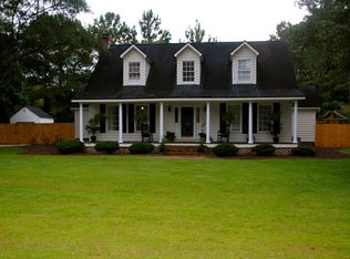 522 Lakeside Ct, Dillon, SC 29536