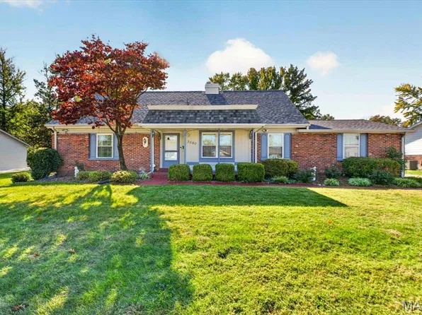 3650 Birchbark Dr, Florissant, MO 63033