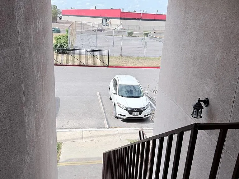 305 Calle Amistosa #L502 — Photo 3