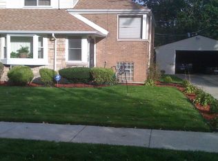 9679 S Crandon Ave, Chicago, IL