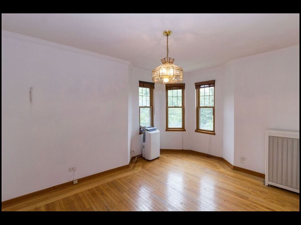 2nd image of 10923 S Longwood Dr #3