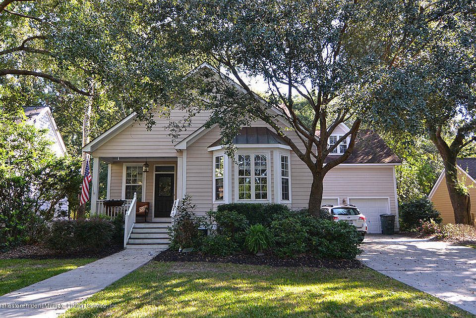 2nd image of 976 Etiwan Park St