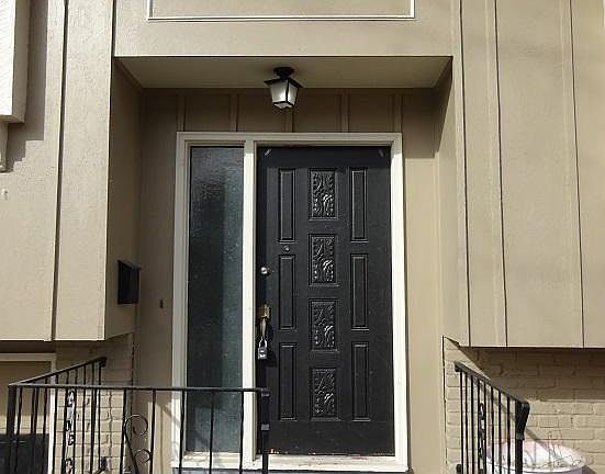 2nd image of 6000 E 99th St