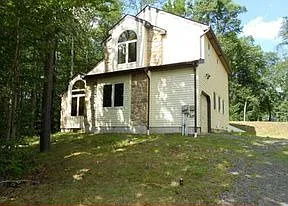 5115 Seneca Way photo 1