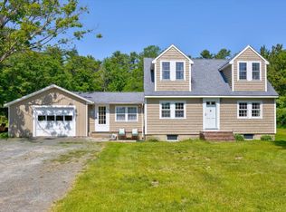 34 New Gloucester Rd, North Yarmouth, ME 04097