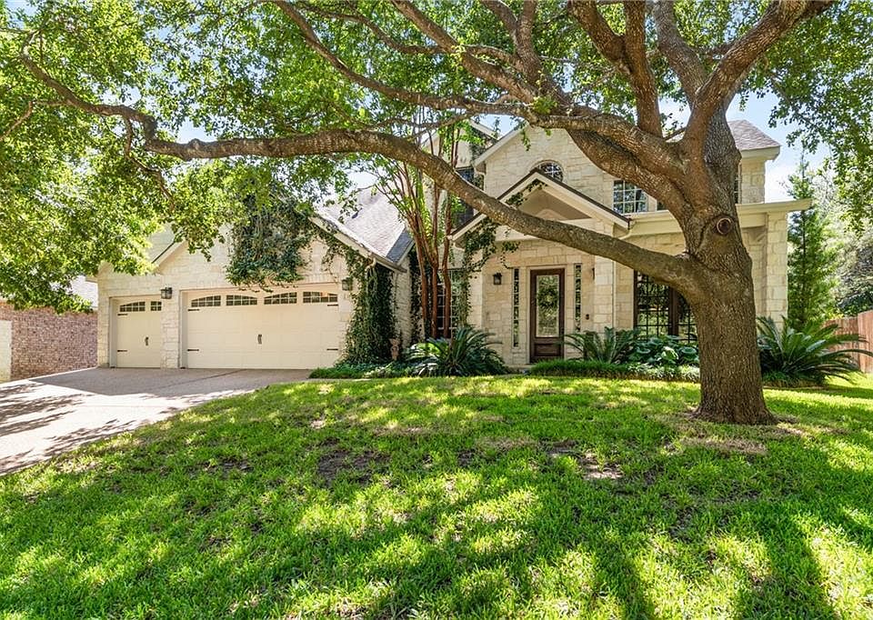 1st image of 11913 Portofino Dr