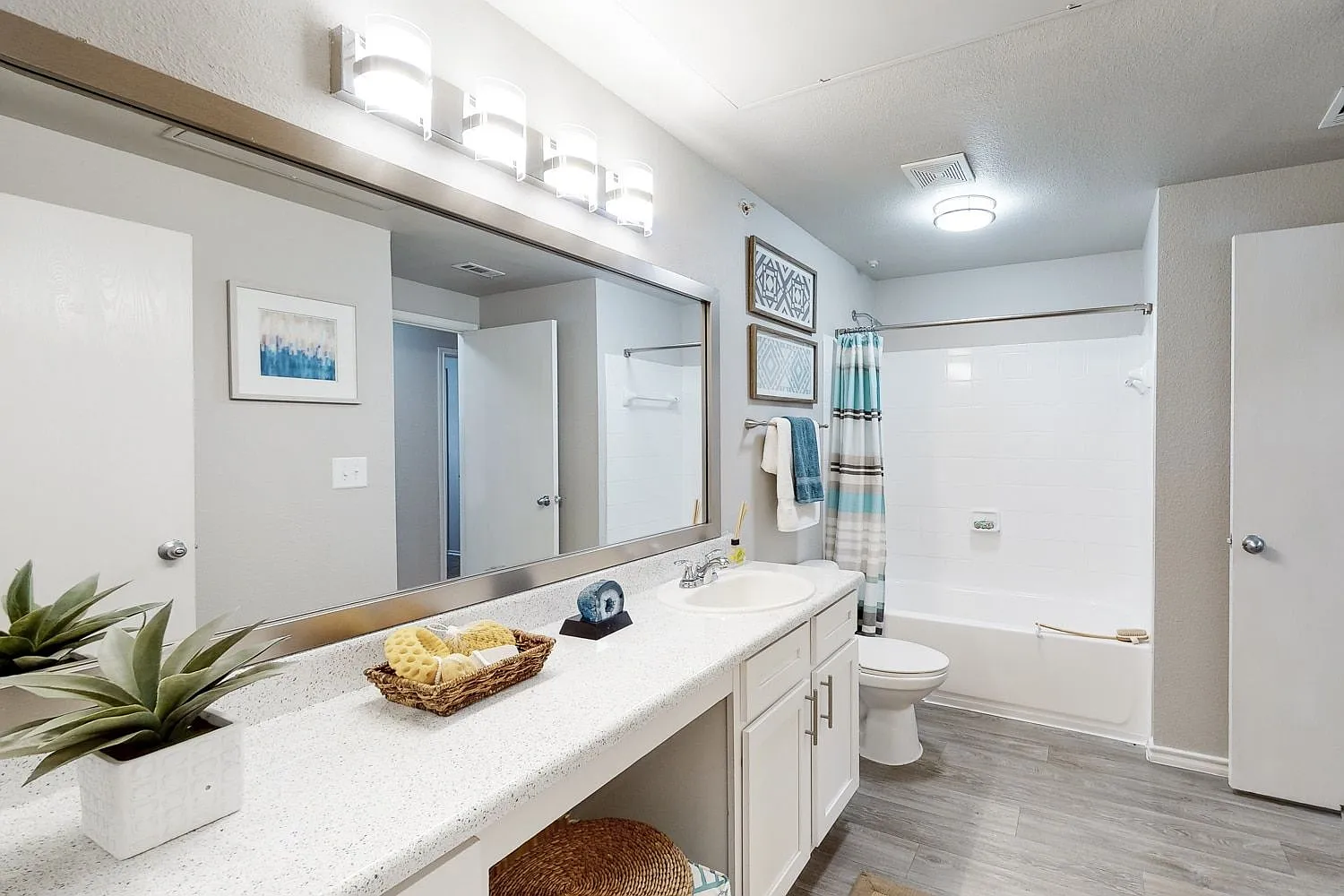 Brynwood Apartments — Photo 3