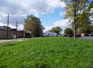 88 Northfield Rd, Bedford, OH