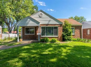 7319 S Yorkshire Dr, Saint Louis, MO
