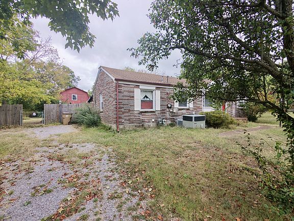 2nd image of 940 Snow Ave
