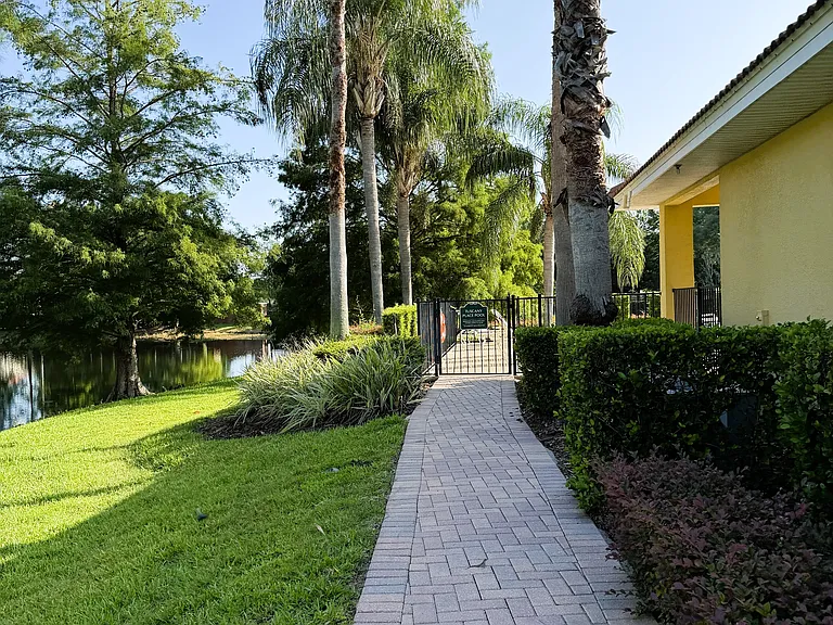 4910 Fiorazante Ave #1 — Photo 4