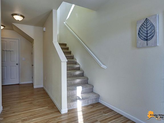 4th image of 7761 Creekside Center Dr #B4