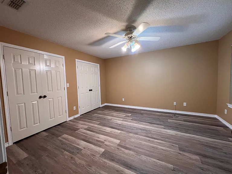 309 Laird Ln #105 — Photo 9