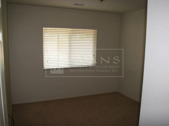 5th image of 1000 W Elkhorn Ct