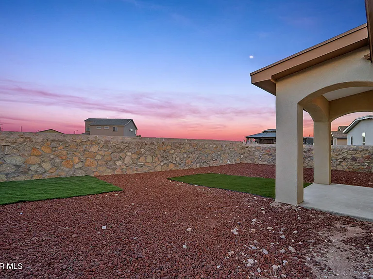 3496 David Palacio Dr — Photo 33