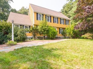 5 Silver Mine Ln, Georgetown, MA 01833
