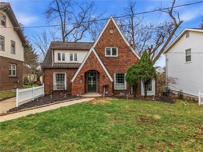 1724 Chestnut Blvd, Cuyahoga Falls, OH, 44223